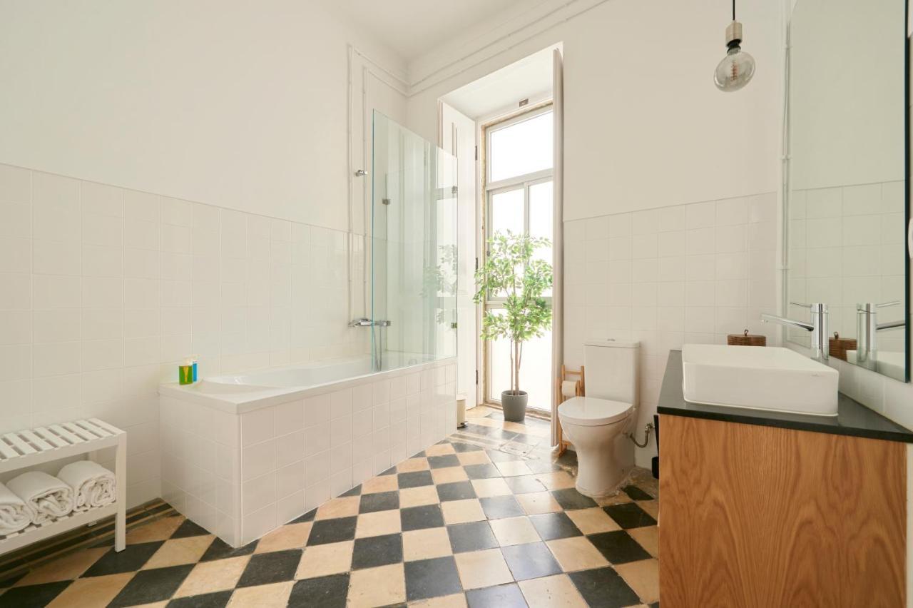 Apartamento Sunny Pink Street Historical Apt, By Timecooler Lisboa